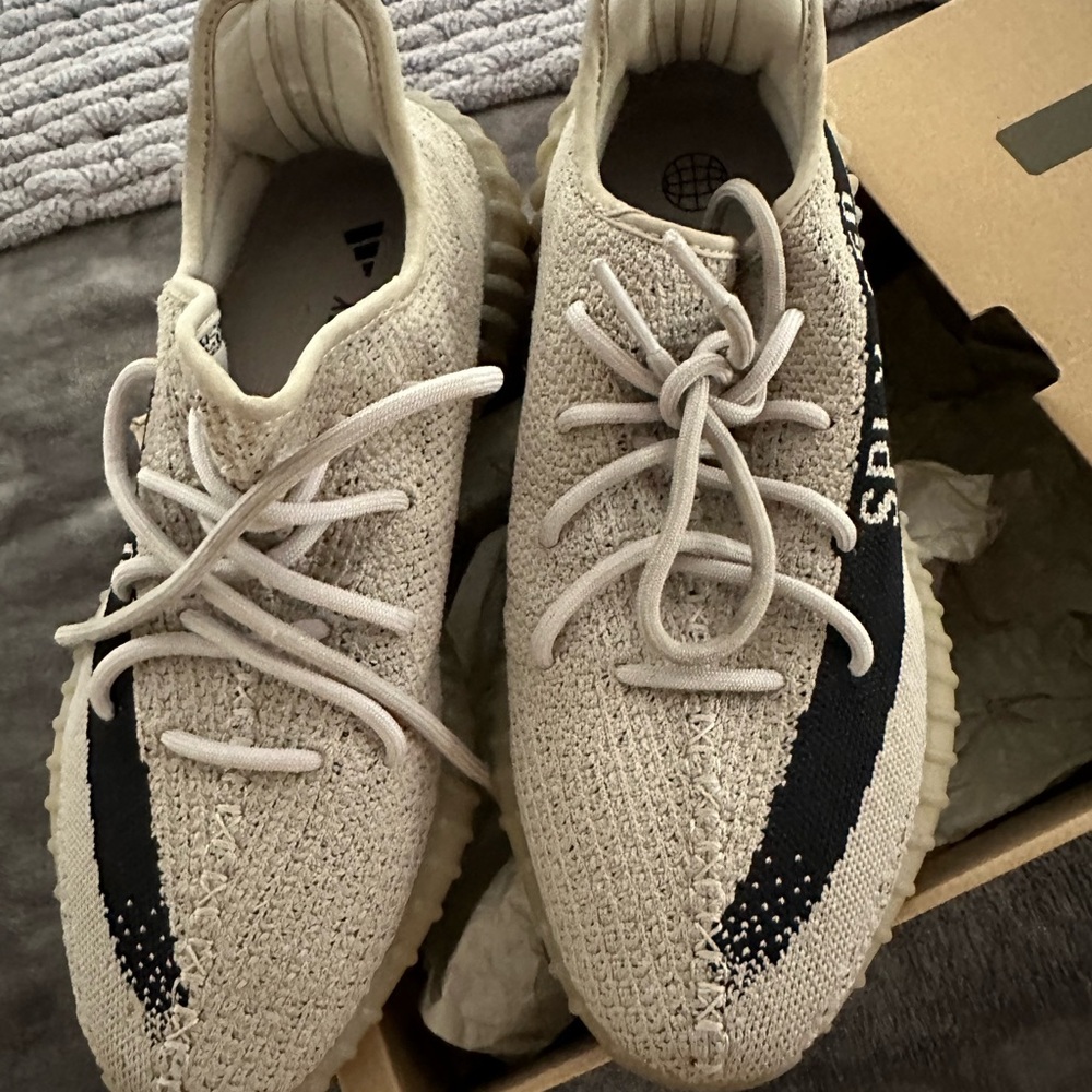 Yeezy 350 size 9.5 men